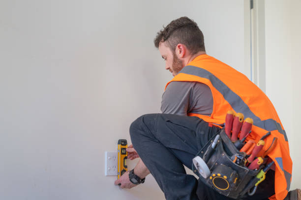 Best Circuit Breaker Repair  in Dayton, TX
